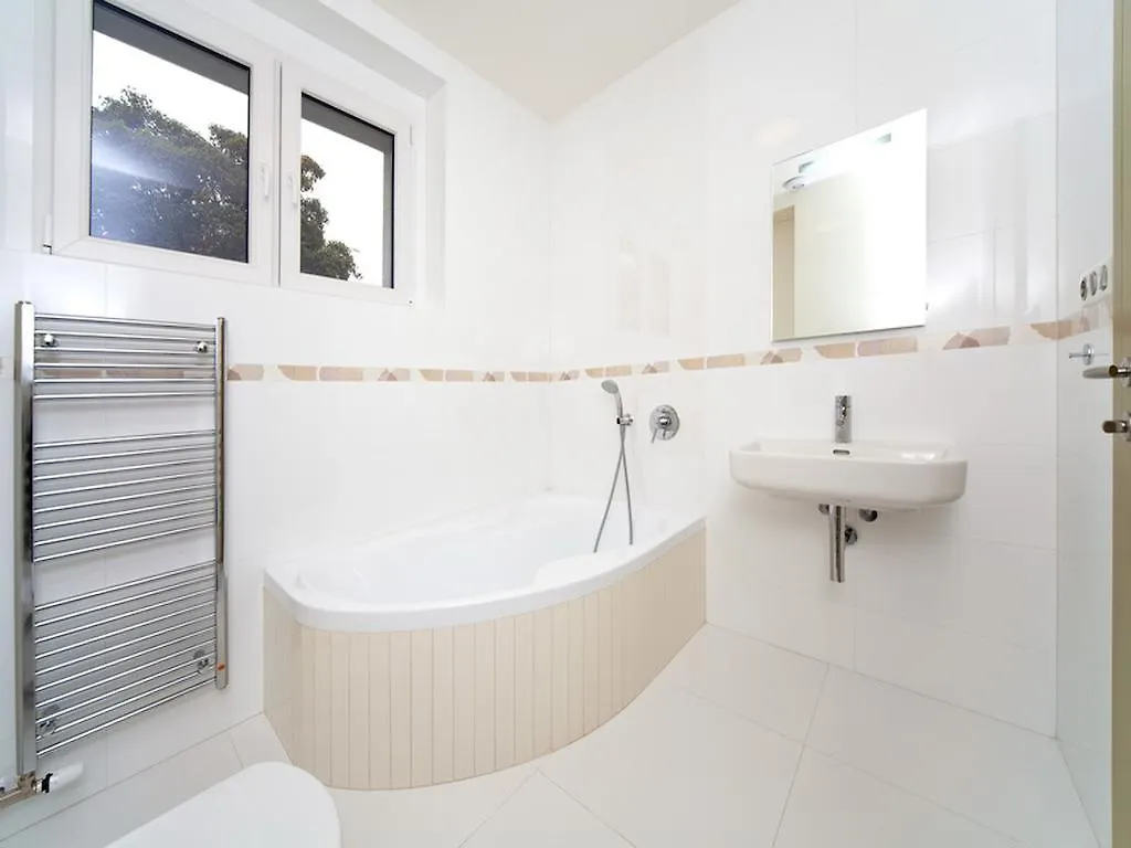 Bed & Breakfast Na Farkane Prag